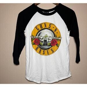 Guns N’ Roses 🌹 Barbed Logo Raglan Tee – Size M